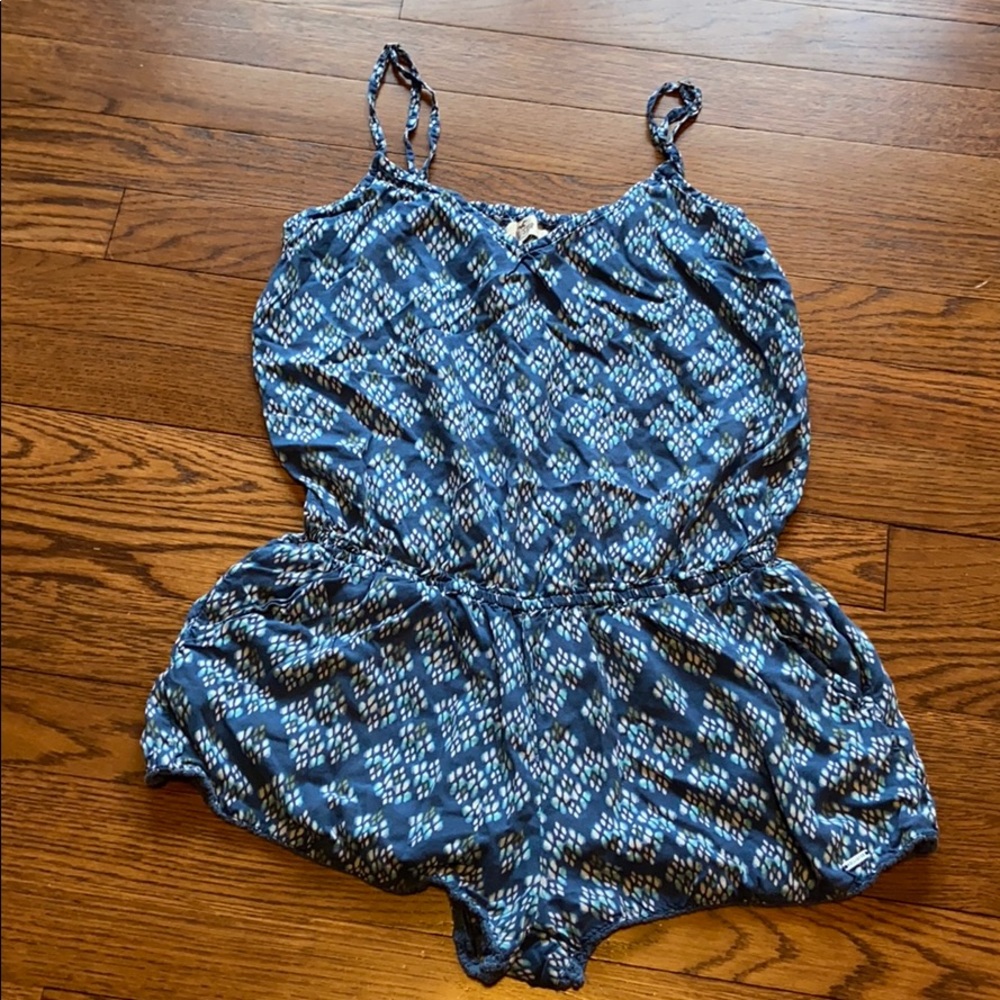 Hollister Short Jumper
